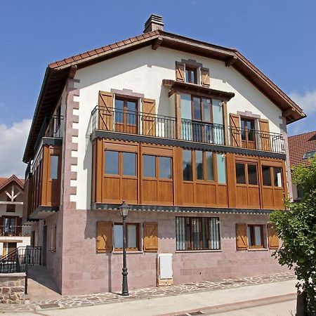 Apartamentos Irati Garralda Exterior photo